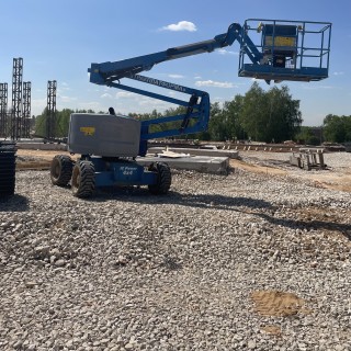 Аренда коленчатого подъемника GENIE Z-45/25J RT