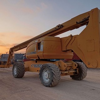 Kоленчатый подъемник JLG 800 AJ